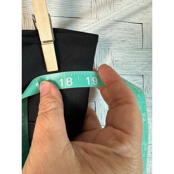 Adidas black leggings, sheer design packets, Capri activewear Athleisure casual - Picture 7 of 12